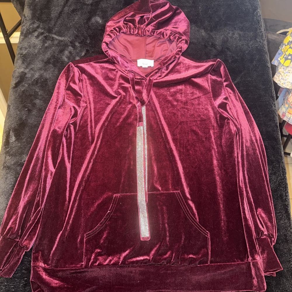 fyve Burgundy Velvet Hoodie with‎ Rhinestone Accents, Size XL